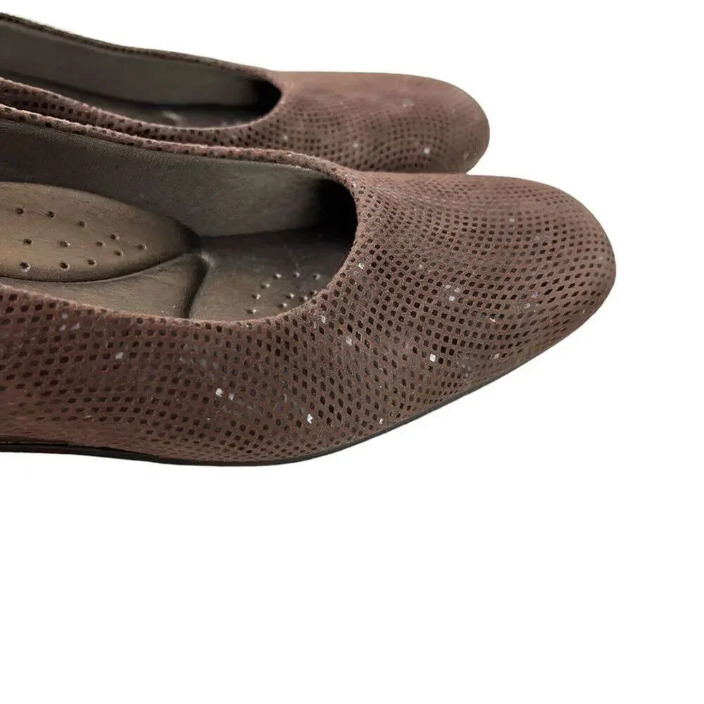 Trotters Chocolate Brown Low Wedge Slip On Genuine Leather Shoes Pumps 9 Narrow